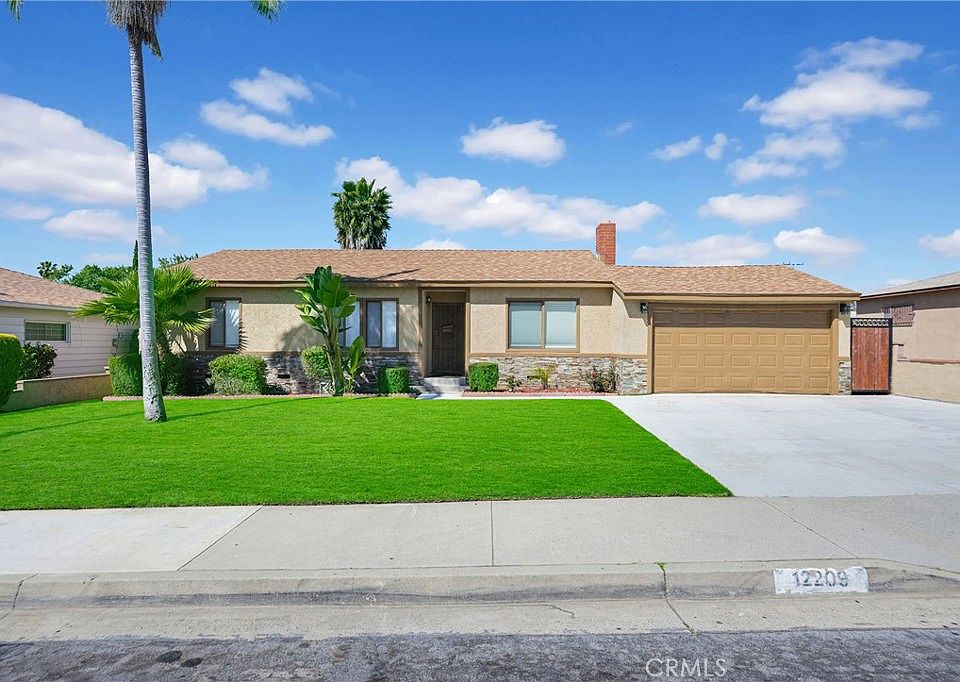 1st image of 12209 Berendo Ave