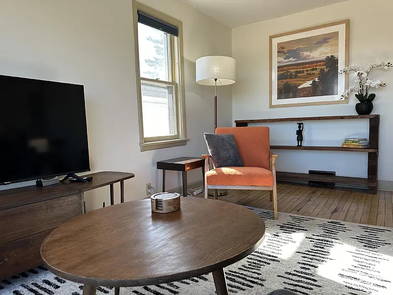 1215 E Skyline Pkwy — Photo 6