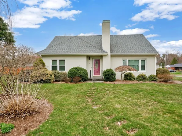 3 Jewell Ln, Wilbraham, MA 01095