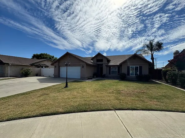 1329 N Simon Ct, Visalia, CA 93292