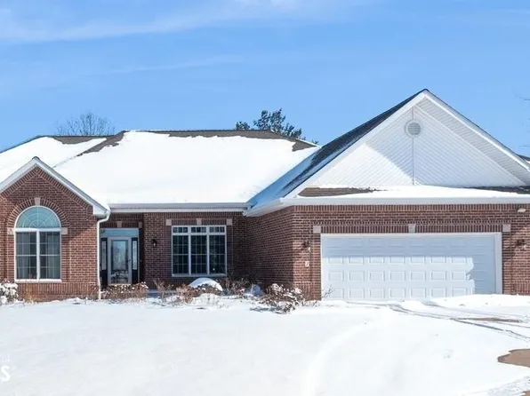 2 Gleneagle Ln, Ottumwa, IA 52501