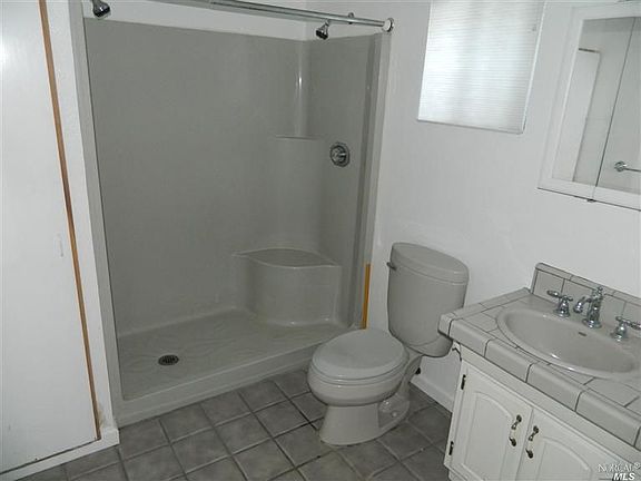 5th image of 118 Los Altos Pl