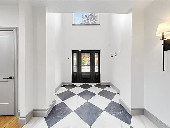 4th image of 41 Talbot Rd