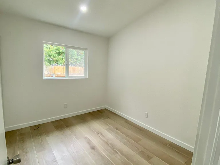 1464 Shipley Ct — Photo 10