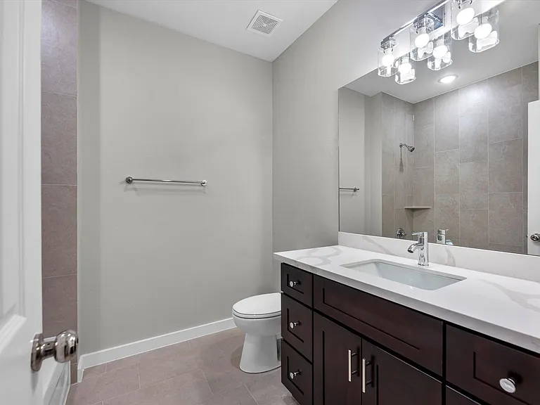 5201 Kenilwood Dr #A — Photo 19