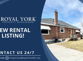 265 W 2nd St #1, Hamilton, ON L9C 3G6