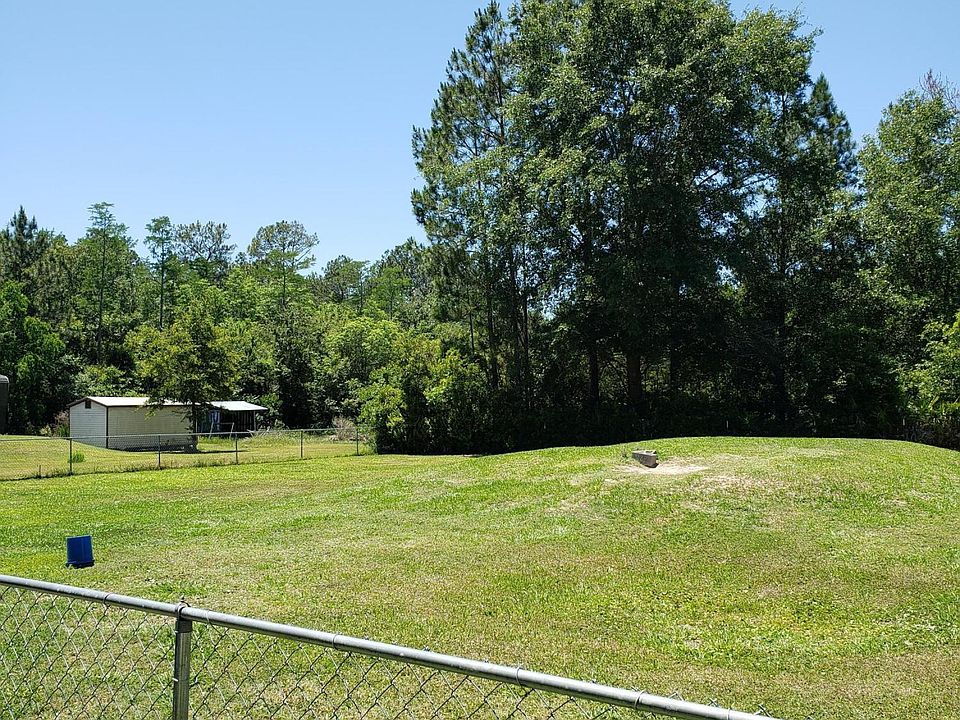 2nd image of 11748 Faye Rd