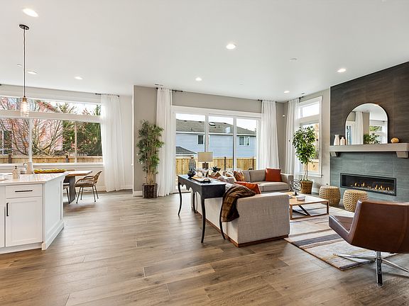 Well connected living spaces with oversized windows