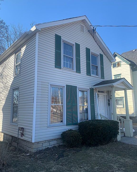 2nd image of 710 Washington St