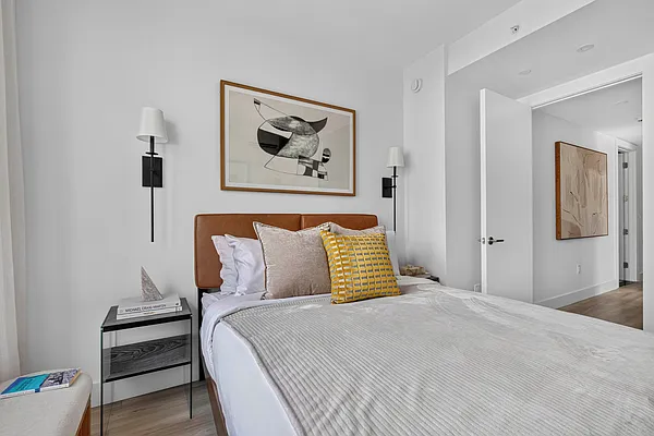 Bedroom, photo 1