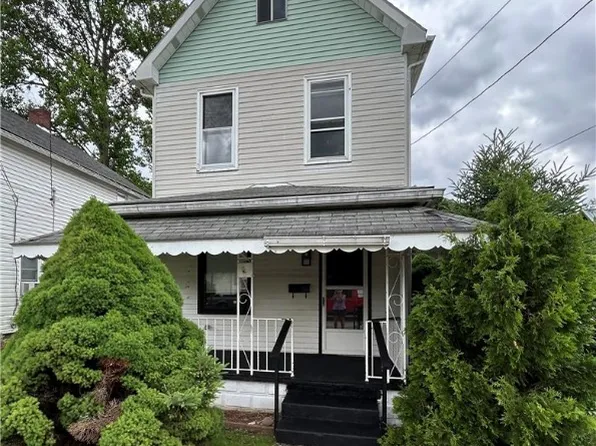 402 Vine St S, Connellsville, PA 15425