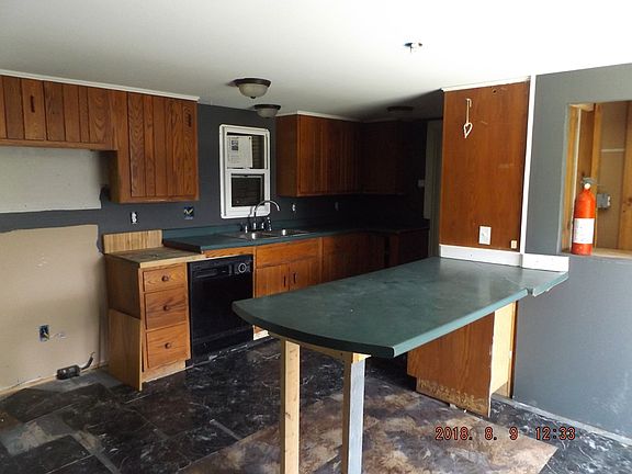 4th image of 219 Coleman Ave