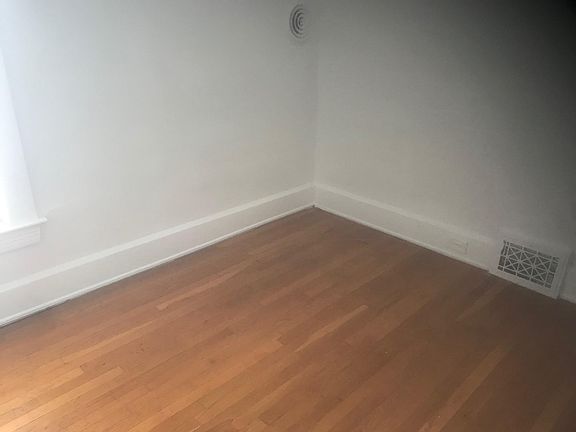 4th image of 2273 Grandview Ave APT 4