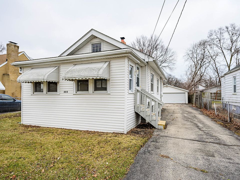 803 Yeoman St, Waukegan, IL 60085 Zillow