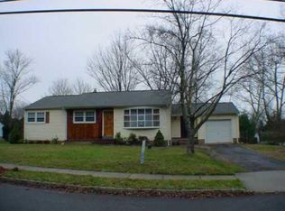 57 Dahmer Rd, Somerset, NJ 08873