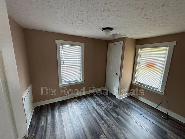 1211 Franklin St — Photo 17