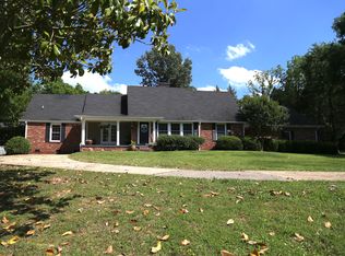 18360 Main St, Huntingdon, TN 38344