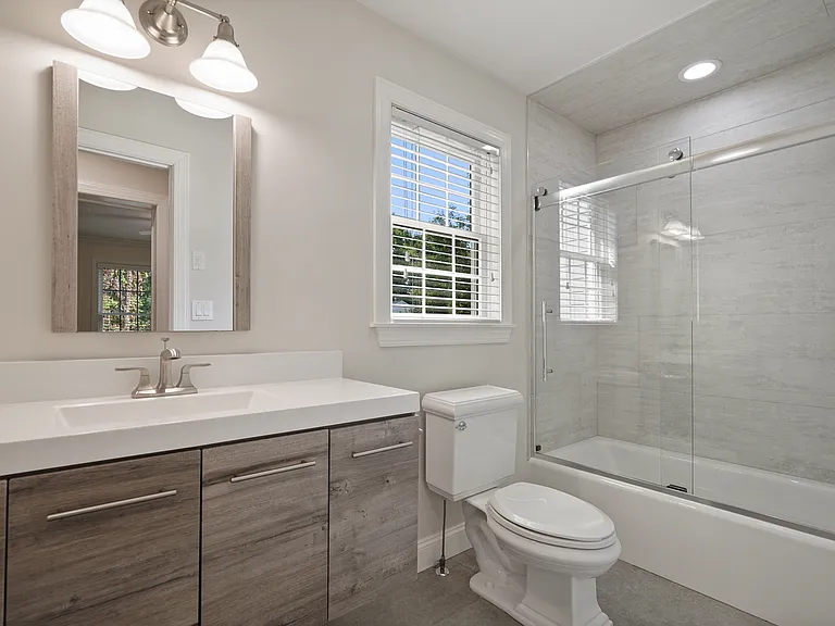 25 Decatur St #B — Photo 29