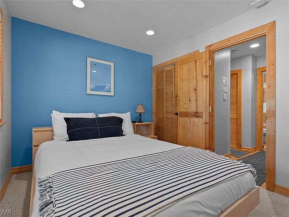 5th image of 1302 Zurich Ln