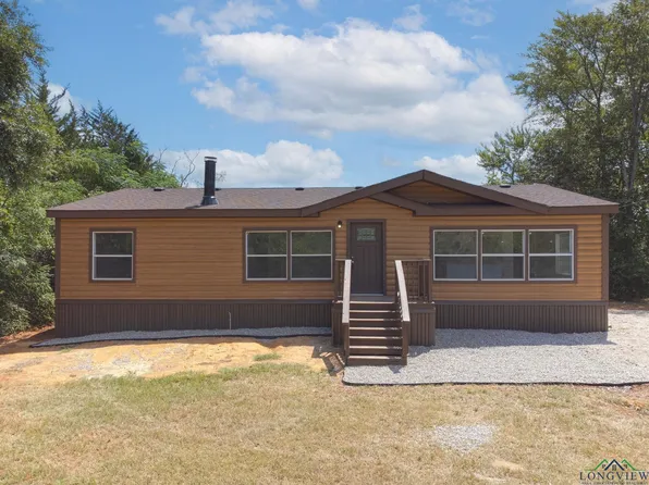 134 Royal Dr W, Bullard, TX 75757