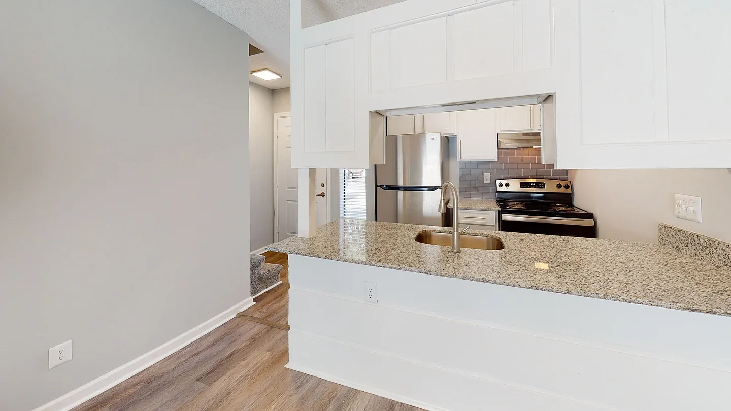 Harbor Station Townhomes — Photo 1