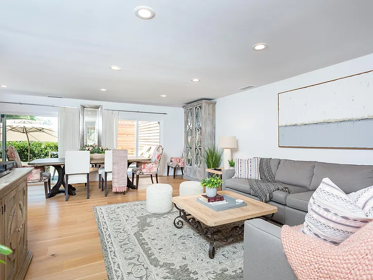 1092 Hygeia Ave — Photo 2