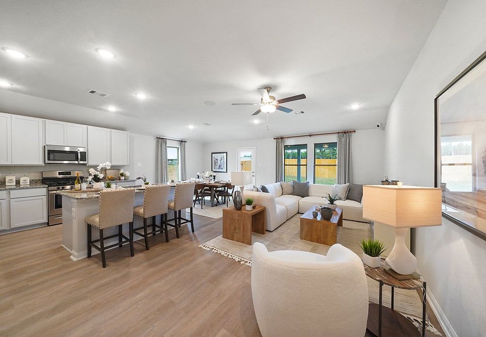 Lexington Heights Model Home - Golden - Family Room
