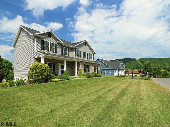 3rd image of 1327 Joanna Dr