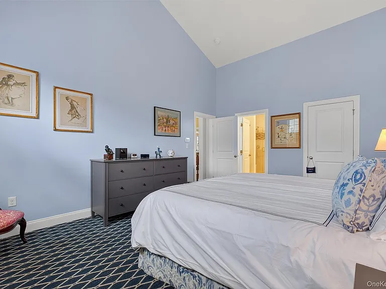 17 Deforest Dr — Photo 30