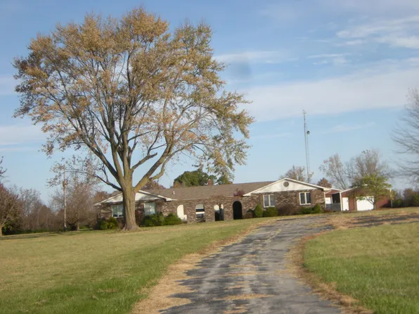 13866 Highway 24, Madison, MO 65263