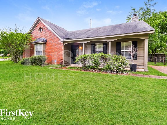 2nd image of 1209 Breezy Gate Dr