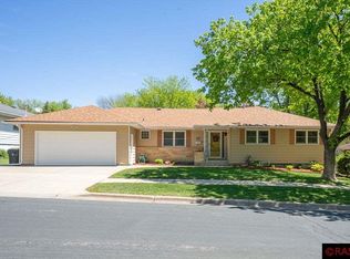 306 Agency Rd, Mankato, MN 56001