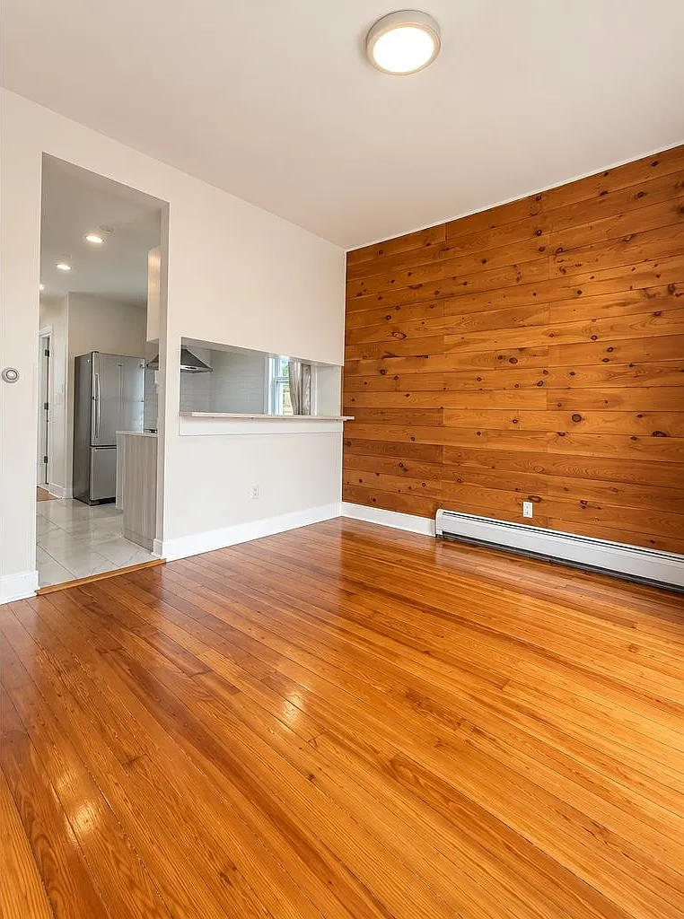 3 bed, 1.5 bath, $2,950 — Photo 4
