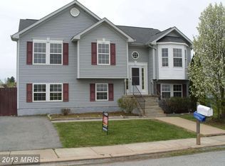 27 Sternway Dr, Charles Town, WV 25414
