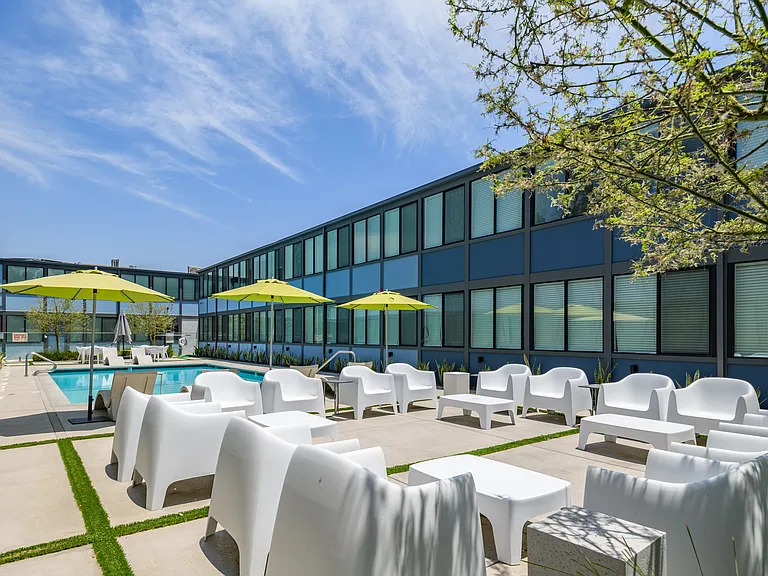 Parq On Portland — Photo 3