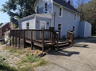 148 Robinson Ct, Canton, IL 61520