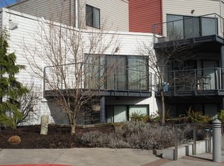 840 NW Naito Pkwy APT H3, Portland, OR 97209
