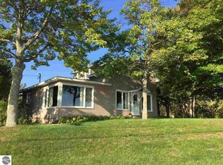 6665 Bixler Rd, Beulah, MI 49617