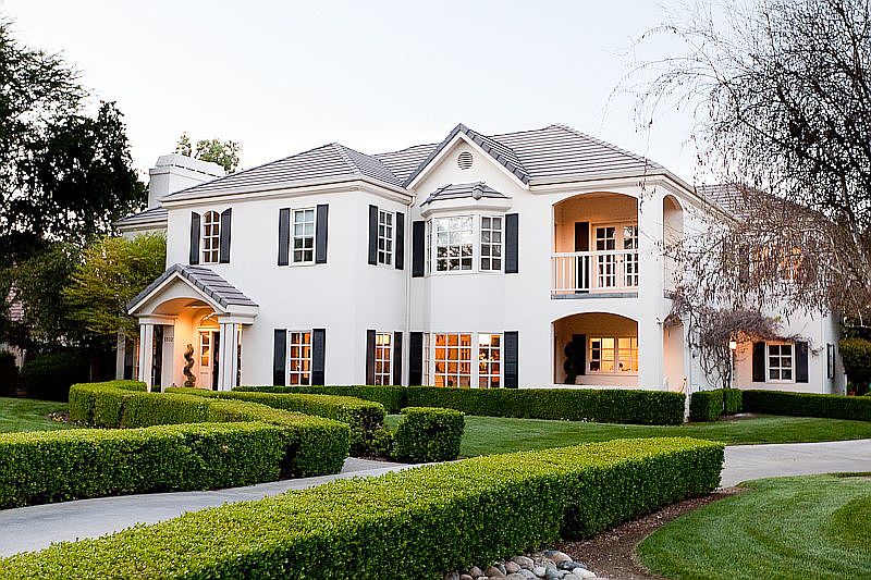 1st image of 5532 W Grove Ct