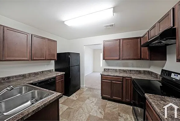 2538 Piering Dr — Photo 3