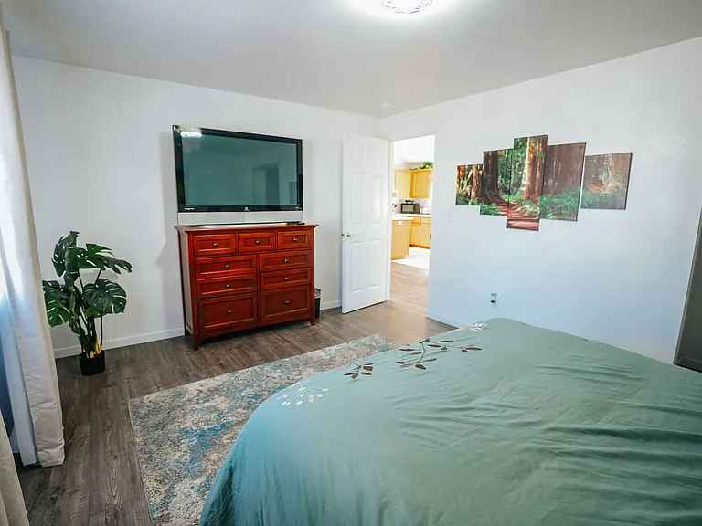 4190 Hillside Ct — Photo 42