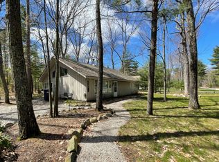 8904 Park Ln, Interlochen, MI 49643