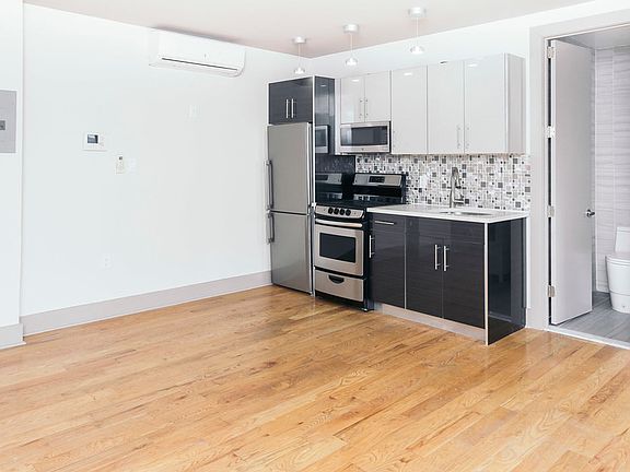 2nd image of 292 Bedford Ave #2D