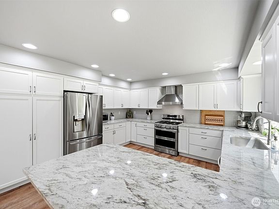 5th image of 13930 73rd Street NE
