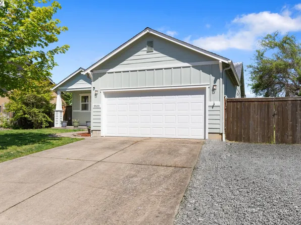25211 Rhapsody Ave, Veneta, OR 97487
