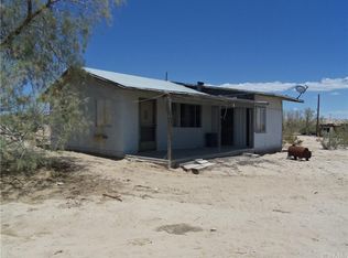 215 Flamingo Ave, Joshua Tree, CA 92252