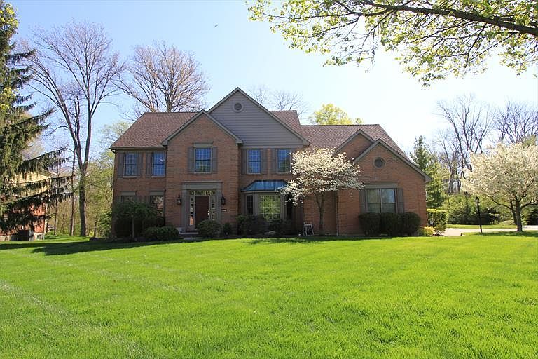 1st image of 847 Miamiridge Dr