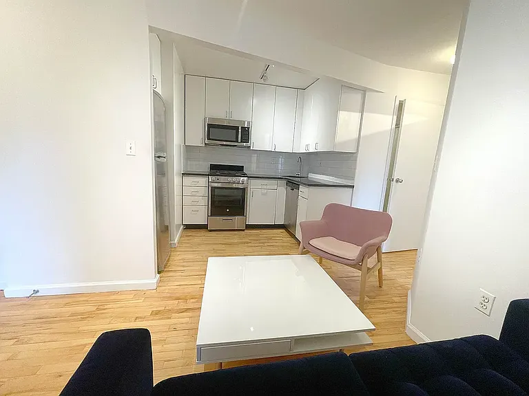 49 Ludlow St #5B — Photo 1