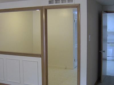 2nd image of 8701 Delmar Blvd APT 4F