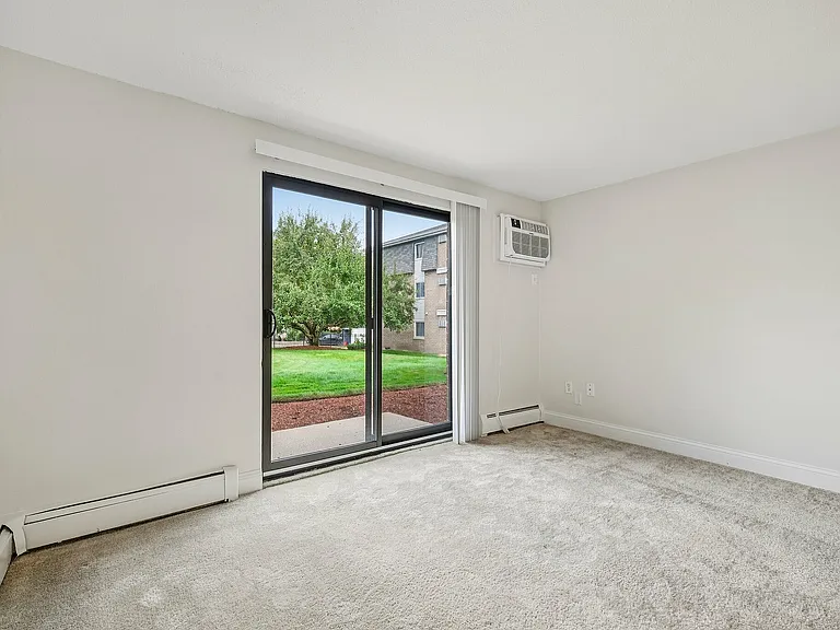 5-web-or-mls-Park St-S1807-005